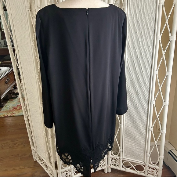 Liz Claiborne Black Cocktail Dress Sheath with Overlay Lace Hem Vintage size 16 - Picture 6 of 17